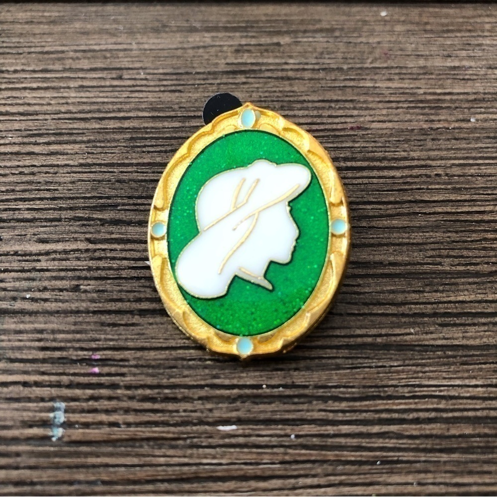 Disney Official Trading Pin: Princess Glitter Cameo: Jasmine